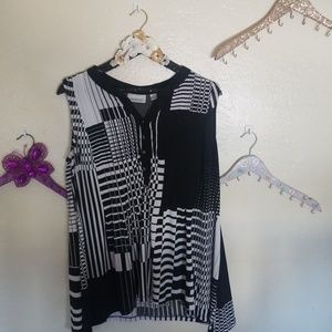 Pattern Black N White top